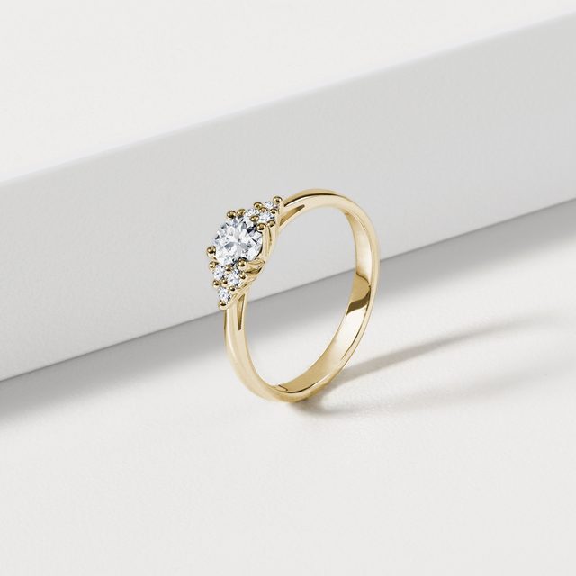 CLEAR DIAMOND RING IN YELLOW GOLD - DIAMOND ENGAGEMENT RINGS - 