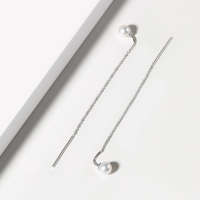 LONGUES BOUCLES D'OREILLES PENDANTES EN OR BLANC ET PERLES - BOUCLES D'OREILLES EN PERLES - 