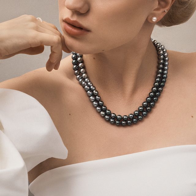 NÁHRDELNÍK OMBRÉ Z TAHITSKÝCH PERÁL - PERLOVÉ NÁHRDELNÍKY - 