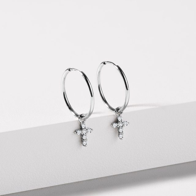 ANNEAUX EN OR BLANC AVEC CROIX EN DIAMANT - BOUCLES D'OREILLES EN DIAMANT - 