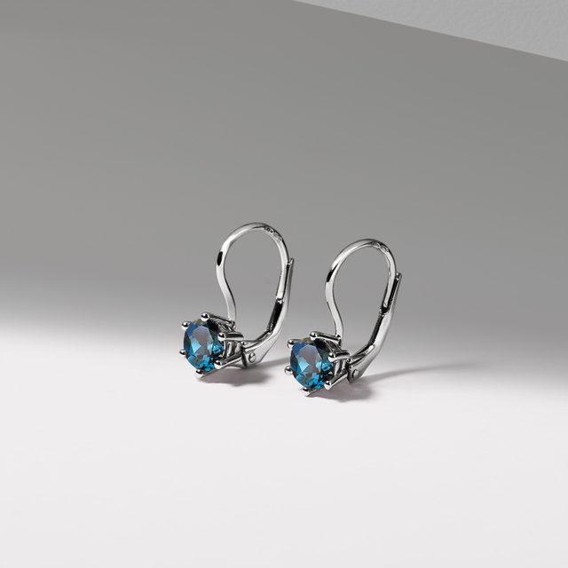 BOUCLES D'OREILLES EN OR BLANC AVEC TOPAZES - BOUCLES D'OREILLES EN TOPAZE - 