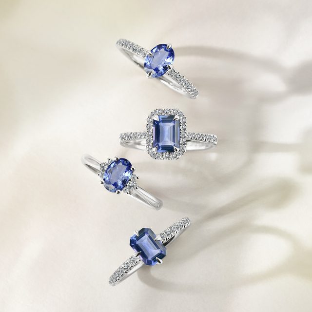 BAGUE DE FIANÇAILLES DE LUXE AVEC SAPHIR DE CEYLAN ET DIAMANTS - BAGUES DE FIANÇAILLES EN SAPHIR - 