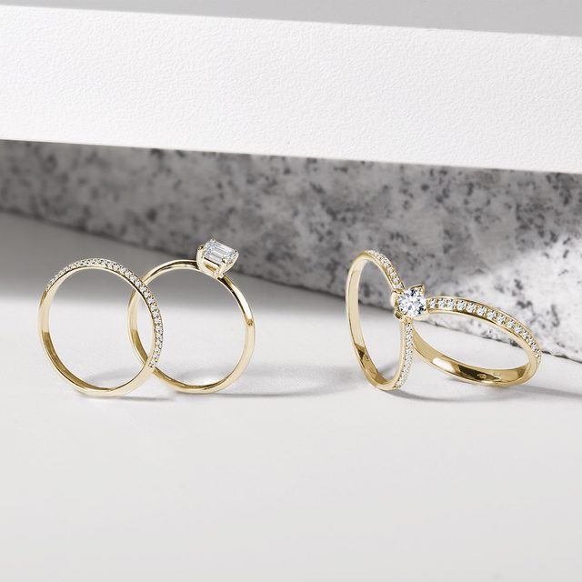 BAGUE DE FIANÇAILLES EN OR JAUNE AVEC BRILLANTS RONDS - BAGUES DE FIANÇAILLES EN DIAMANT - 