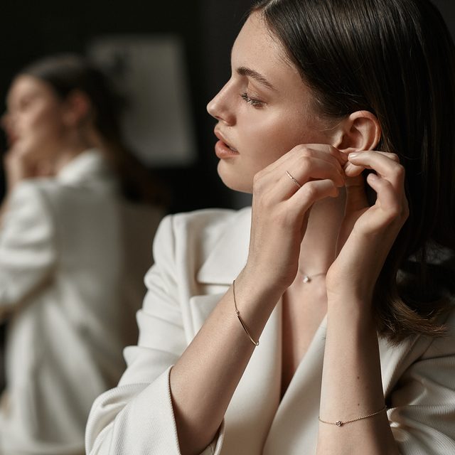 DIAMOND BEZEL SET IN YELLOW GOLD - DIAMOND SETS - 