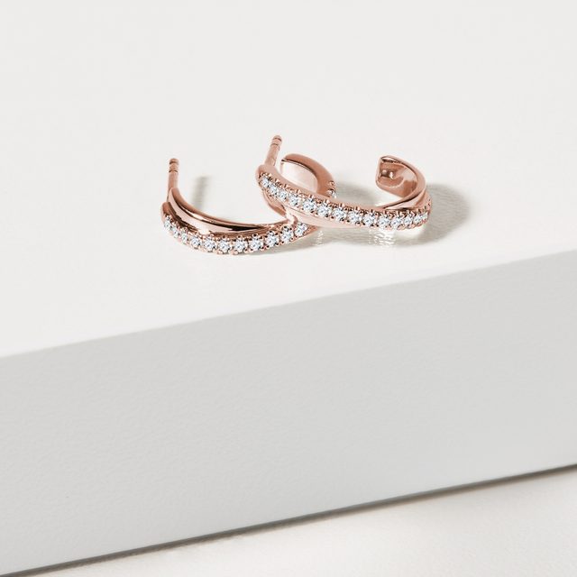 BOUCLES D'OREILLES CRÉOLES EN OR ROSE ET RANGÉE DE DIAMANTS - BOUCLES D'OREILLES EN DIAMANT - 