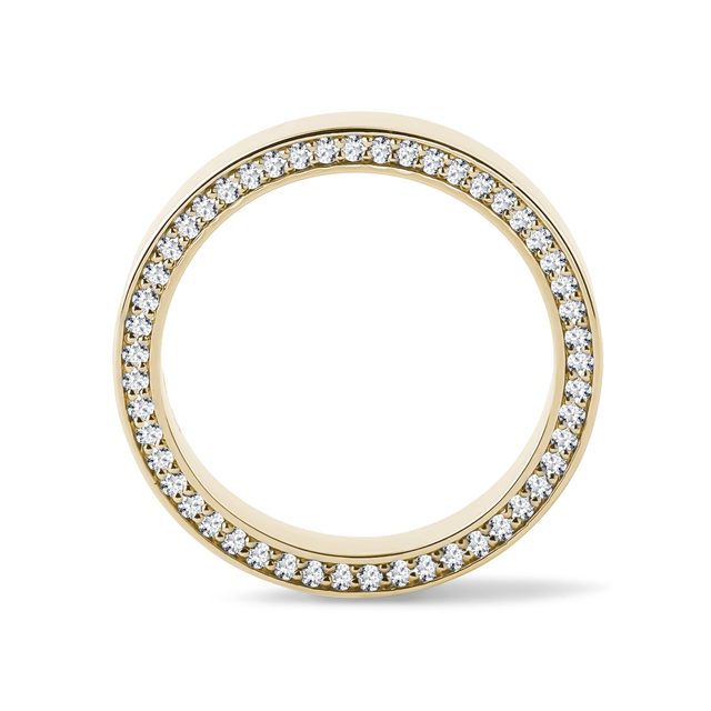 SNUBNÍ PRSTEN S POSTRANNÍMI DIAMANTY VE ŽLUTÉM ZLATĚ - DÁMSKÉ SNUBNÍ PRSTENY - 