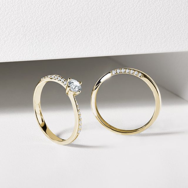 WAVE WEDDING RING WITH DIAMONDS IN GOLD - WOMEN'S WEDDING RINGS - 