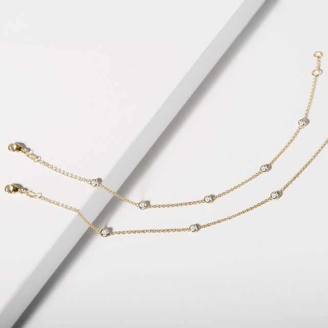 NÁRAMEK SE TŘEMI BEZEL DIAMANTY VE ŽLUTÉM ZLATĚ - NÁRAMKY S DIAMANTY - 