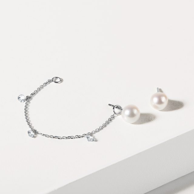 VARIABILNÍ PERLOVÉ NÁUŠNICE S DIAMANTY A ŘETÍZKEM V BÍLÉM ZLATĚ - PERLOVÉ NÁUŠNICE - 