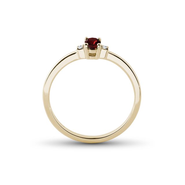 BAGUE EN OR AVEC GRENAT ET DIAMANTS LATÉRAUX - BAGUES EN GRENAT - 