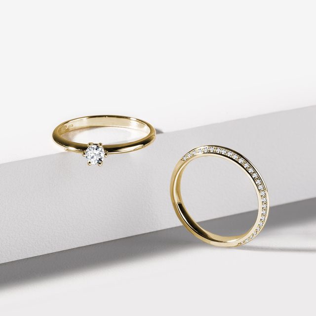 TENKÝ ZÁSNUBNÝ PRSTEŇ ZO ŽLTÉHO ZLATA S BRILIANTOM - ZÁSNUBNÉ PRSTENE S BRILIANTOM - 