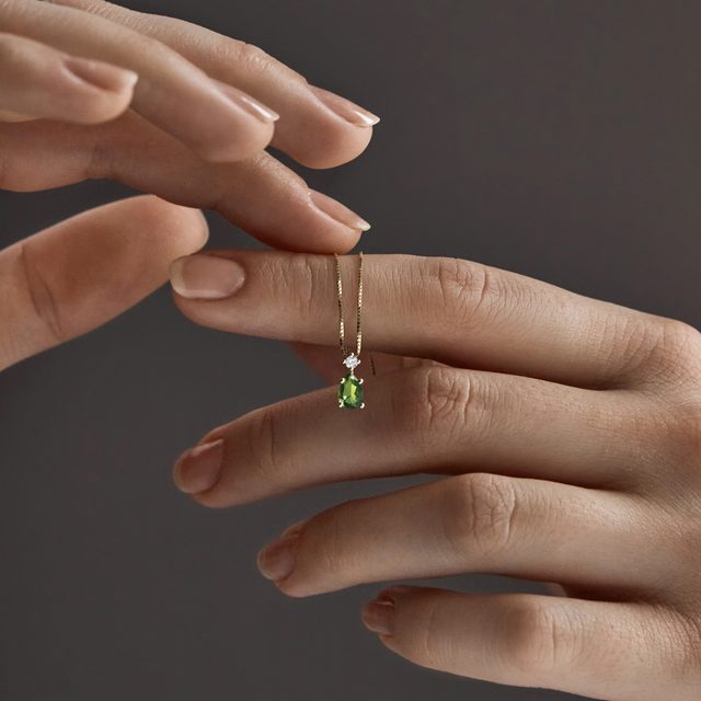 COLLIER EN OR JAUNE, MOLDAVITE TAILLE GOUTTE - COLLIERS AVEC MOLDAVITE - 