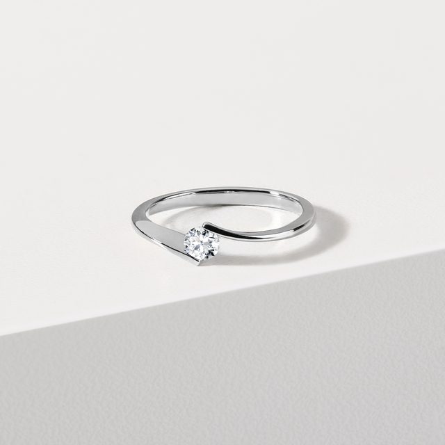 SPIRALFÖRMIGER RING AUS WEISSGOLD MIT DIAMANT - VERLOBUNGSRINGE MIT BRILLANT - 