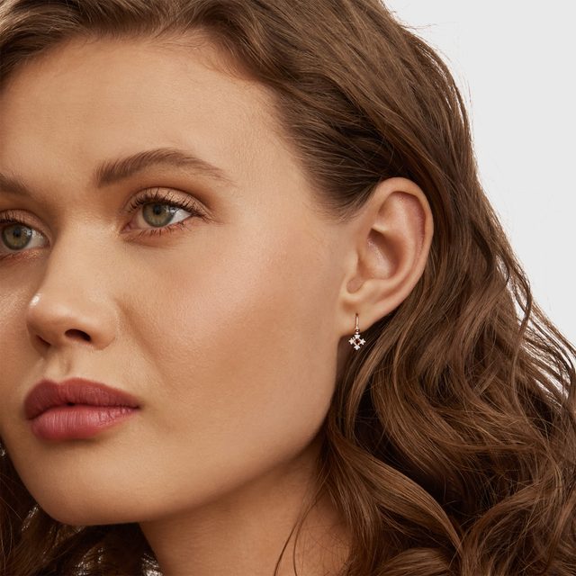 BOUCLES D'OREILLES FLOCON DE NEIGE EN OR ROSE ET DIAMANTS - BOUCLES D'OREILLES POUR ENFANTS - 