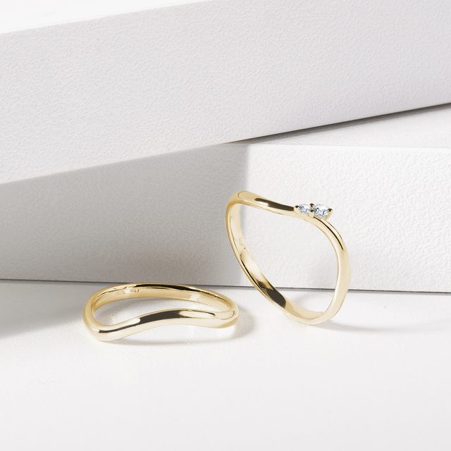 WAVE VERLOBUNGS- UND EHERINGEN AUS GELBGOLD - TRAURING- UND VERLOBUNGSSETS - 