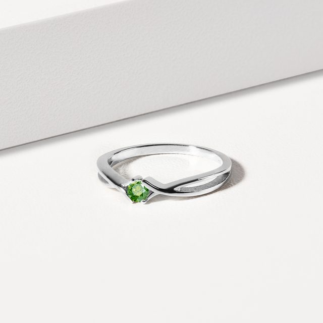 BAGUE EN OR BLANC AVEC DIAMANT VERT - BAGUES DE FIANÇAILLES AVEC DIAMANTS DE COULEUR - 