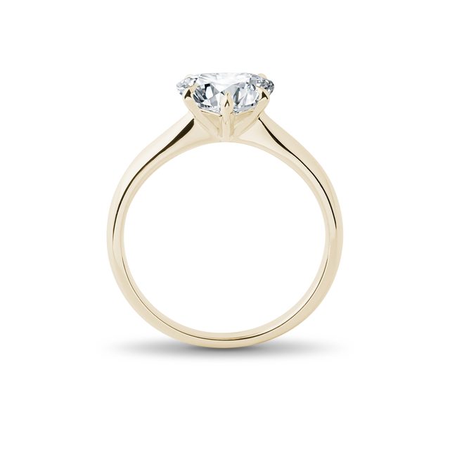 PIERŚCIONEK Z ŻÓŁTEGO ZŁOTA Z LABORATORYJNYM DIAMENTEM W KSZTAŁCIE SERCA - PIERŚCIONKI Z LAB GROWN DIAMENTAMI - 