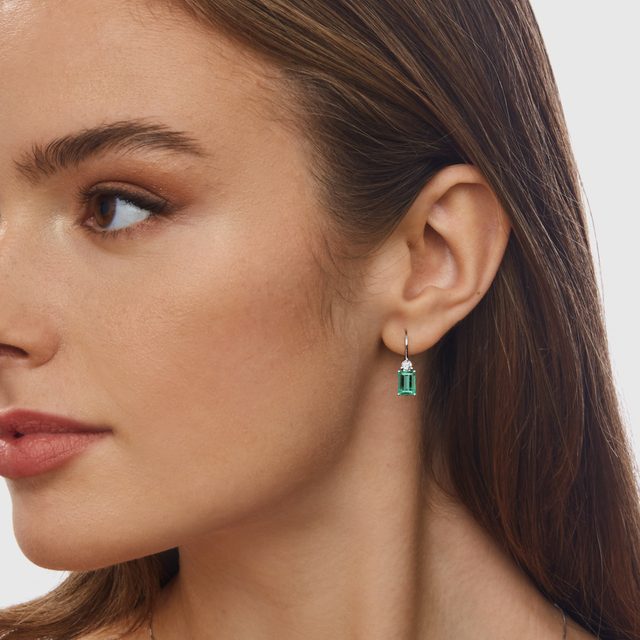 EMERALD AND DIAMOND EARRINGS IN YELLOW GOLD - EMERALD EARRINGS - 