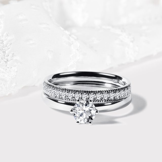 JEU D'ANNEAUX DE MARIAGE EN OR BLANC AVEC DIAMANTS - BAGUE DE FIANÇAILLES ET ALLIANCE ASSORTIES - 