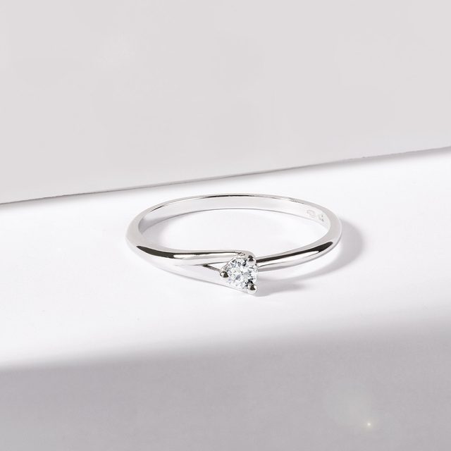 BAGUE OR BLANC ET DIAMANT - TAILLE BRILLANT - 
