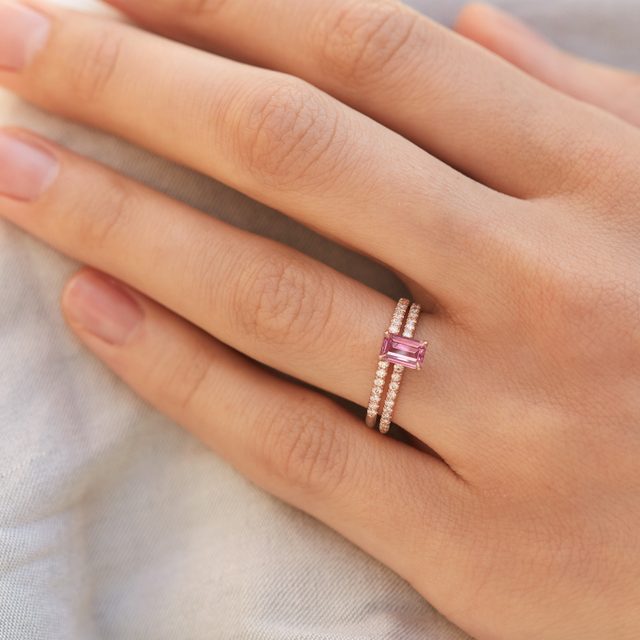BAGUE POUR FEMME EN OR ROSE AVEC TOURMALINE ET DIAMANTS - BAGUES EN TOURMALINE - 