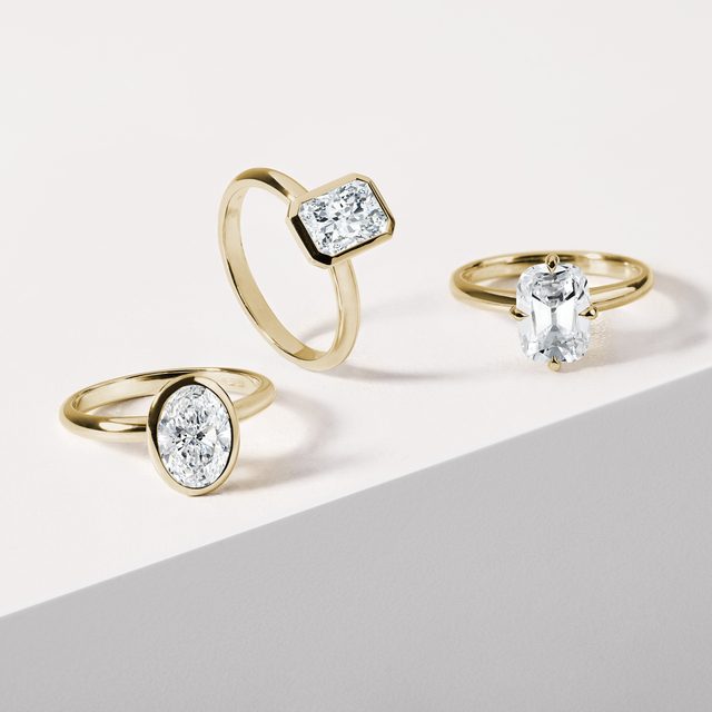 STRIKING YELLOW GOLD OVAL DIAMOND RING - RINGS WITH LAB-GROWN DIAMONDS - 