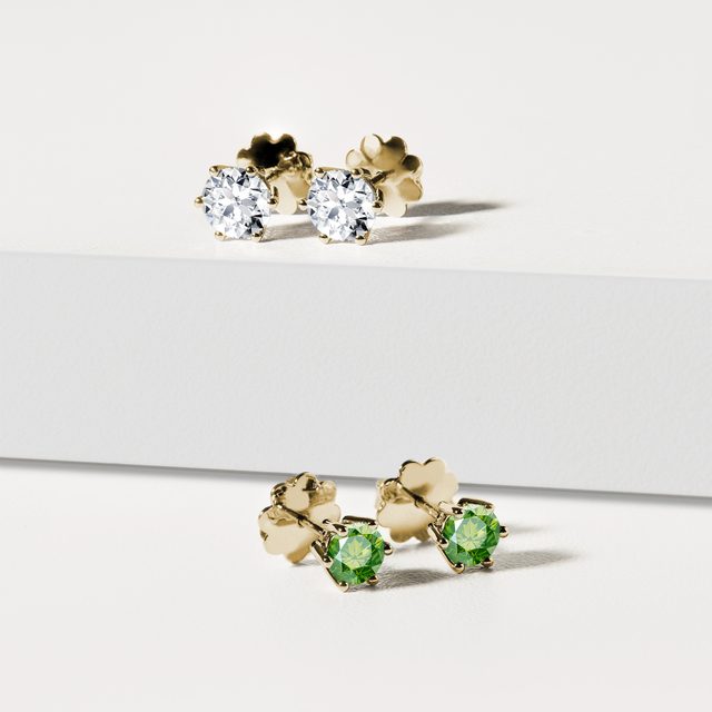 OHRRINGE AUS 14 KT GELBGOLD MIT GRÜNEN DIAMANTEN - OHRSTECKER DIAMANT - 