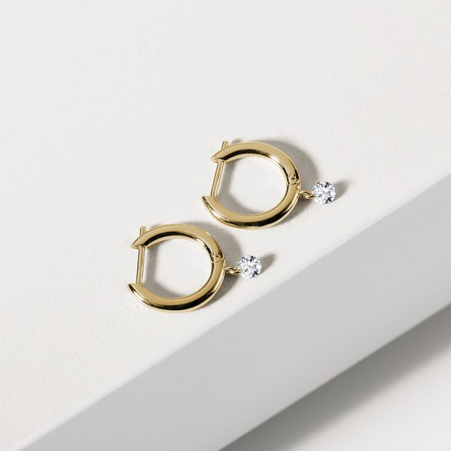 RUNDE OHRRINGE AUS GELBGOLD MIT LABORDIAMANTEN - OHRRINGE DIAMANT - 