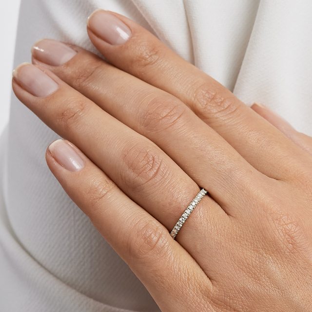 DIAMANT RING IN WEISSGOLD - TRAURINGE FÜR DAMEN - 