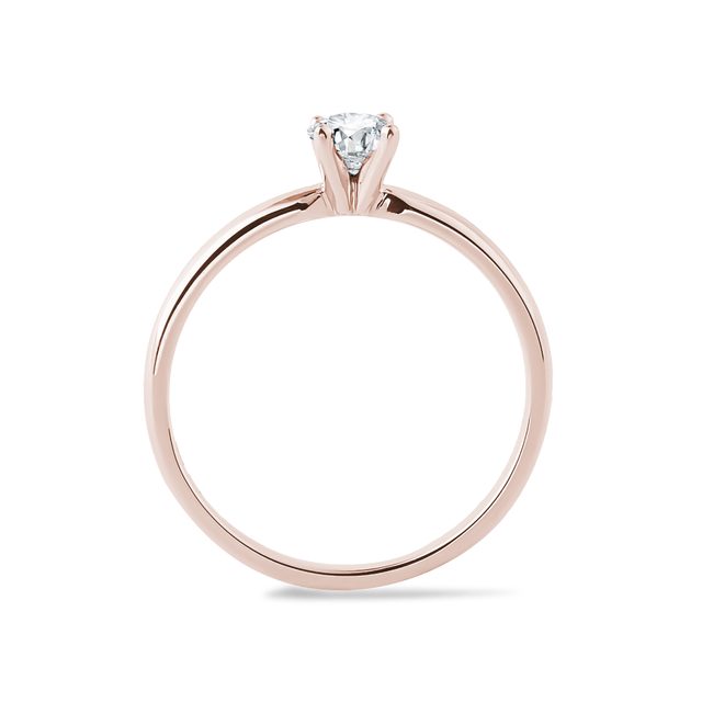 UNE BAGUE DE FIANÇAILLES EN DIAMANT D'OR ROSE - TAILLE BRILLANT - 
