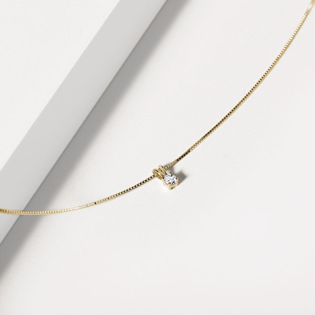 COLLIER EN OR AVEC PENDENTIF EN DIAMANT - COLLIERS AVEC DIAMANTS - 