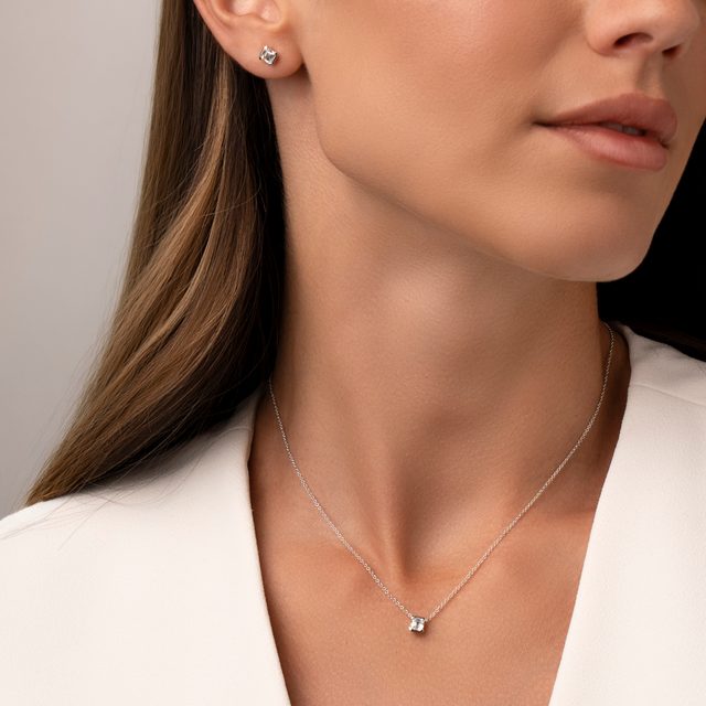 ENSEMBLE COLLIER ET BOUCLES D'OREILLES AVEC DIAMANTS EN OR BLANC - ENSEMBLES DE BIJOUX EN DIAMANT - 