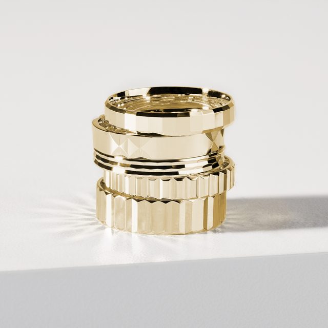MEN'S TEXTURED RING IN YELLOW GOLD - RINGS FOR HIM - 