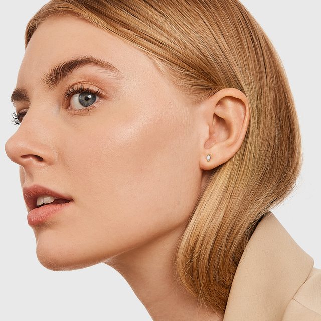 MARQUISE DIAMOND EARRINGS IN YELLOW GOLD - DIAMOND STUD EARRINGS - 