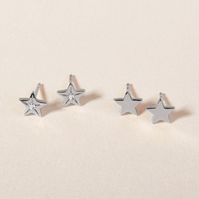 STAR-SHAPED EARRINGS IN WHITE GOLD - WHITE GOLD EARRINGS - 