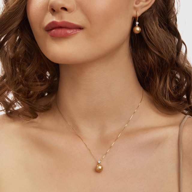 ELEGANTNÍ SET ŠPERKŮ S PERLOU JIŽNÍHO PACIFIKU - PERLOVÉ SOUPRAVY - 