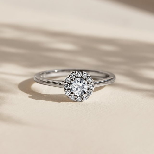 DIAMANTRING IN WEISSGOLD - VERLOBUNGSRINGE DIAMANTEN - 