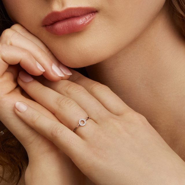 DIAMANTOVÝ PRSTEŇ CIRCLE Z RUŽOVÉHO ZLATA - PRSTENE DIAMANT - 