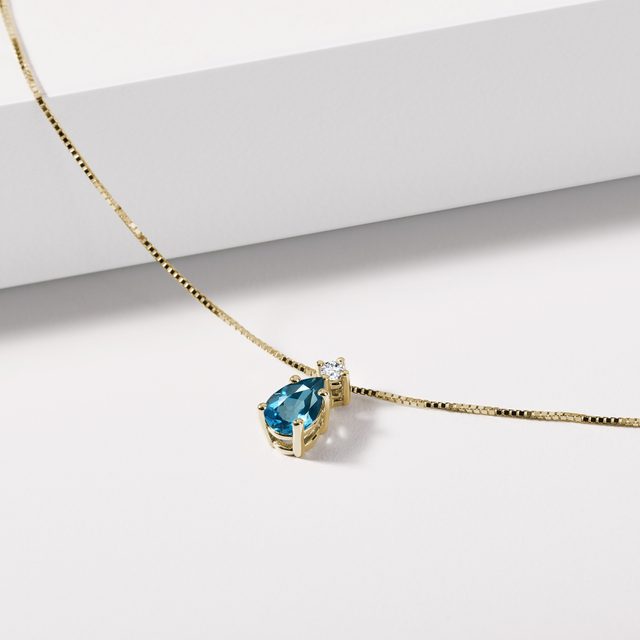 LONDON BLUE TOPAZ PENDANT IN YELLOW GOLD - TOPAZ NECKLACES - 