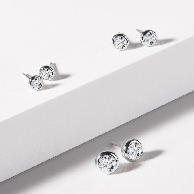 LAB-GROWN DIAMOND BEZEL STUD EARRINGS IN WHITE GOLD - DIAMOND STUD EARRINGS - 