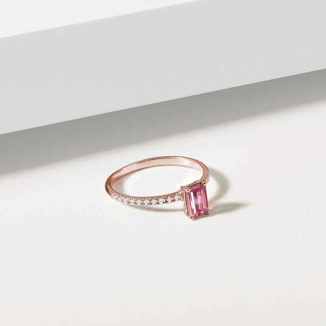 BAGUE POUR FEMME EN OR ROSE AVEC TOURMALINE ET DIAMANTS - BAGUES EN TOURMALINE - 