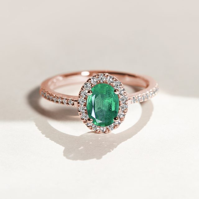 PRSTEN SE SMARAGDEM A BRILIANTY V RŮŽOVÉM ZLATĚ - PRSTENY SE SMARAGDEM - 