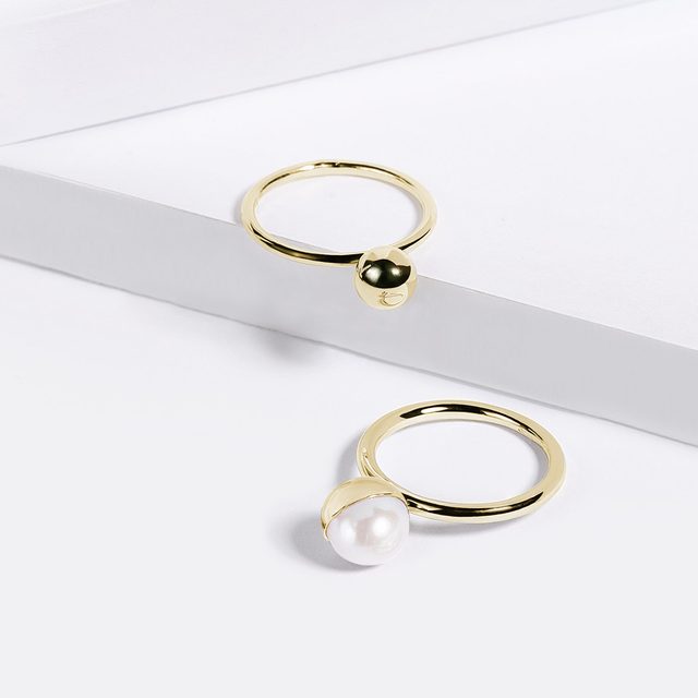 PRSTEN ZE ŽLUTÉHO ZLATA S BÍLOU PERLOU - PERLOVÉ PRSTENY - 