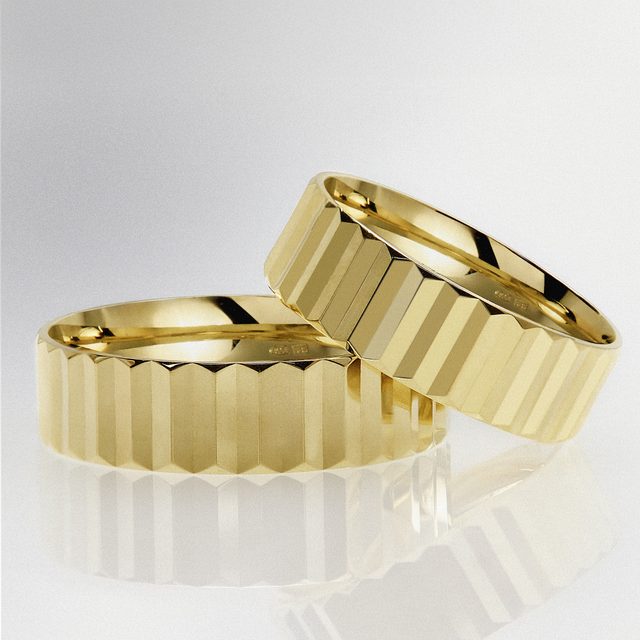 DÁMSKÝ PRSTEN S PLISÉ ÚPRAVOU VE ŽLUTÉM ZLATĚ - ZLATÉ PRSTENY - 