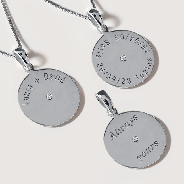 MÉDAILLON ÉTOILE EN OR BLANC ET DIAMANT - PENDENTIFS - 