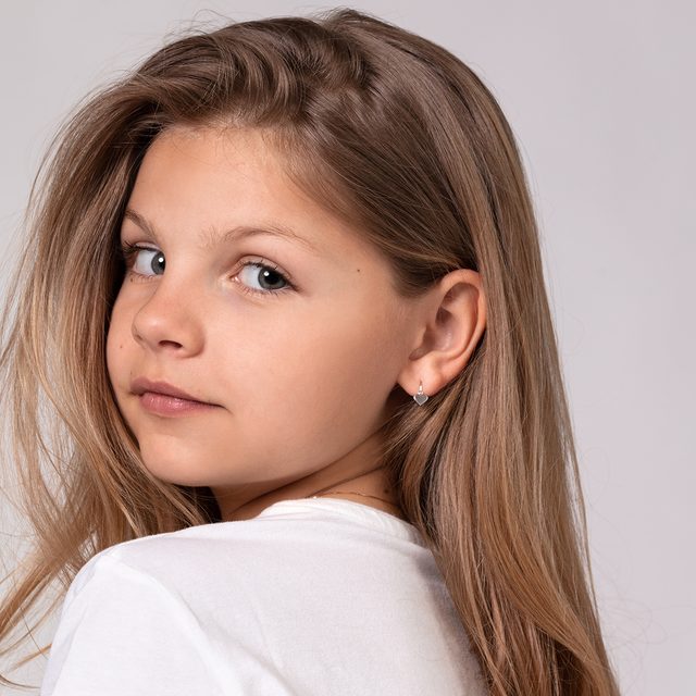 DETSKÉ NÁUŠNICE Z BIELEHO ZLATA SRDIEČKA - DETSKÉ NÁUŠNICE - 