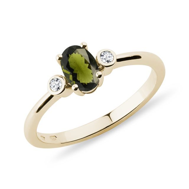DIAMANTRING MIT GELBGOLD UND EINGEFASSTEN DIAMANTEN - RINGE MOLDAVIT - RINGE
