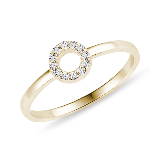 Minimalistický diamantový prsten ze žlutého zlata