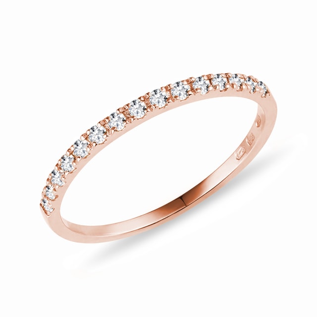 Prsten z růžového zlata s pavé diamanty