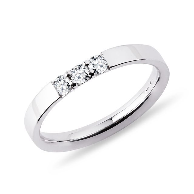 RING MIT DREI DIAMANTEN AUS 14KT WEISSGOLD - TRAURINGE FÜR DAMEN - TRAURINGE